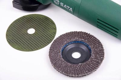SATA世達800W角磨機上手初體驗 切割作業利器，自主維修不求人